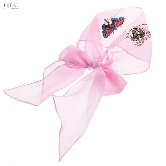 ピンク/蝶の刺繍